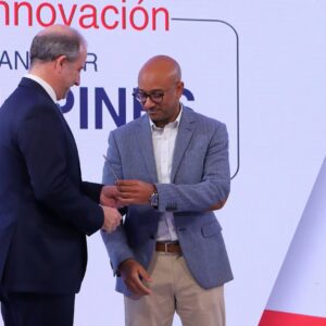Ganador Innovación - Gervasio Marques Peña (LA NACION) y Jorge Silva (10PINES)